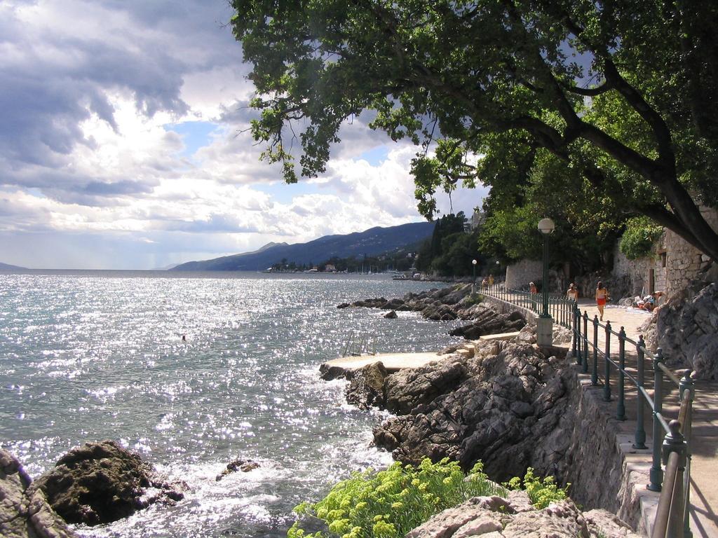 Apartment Vivoda Opatija Extérieur photo